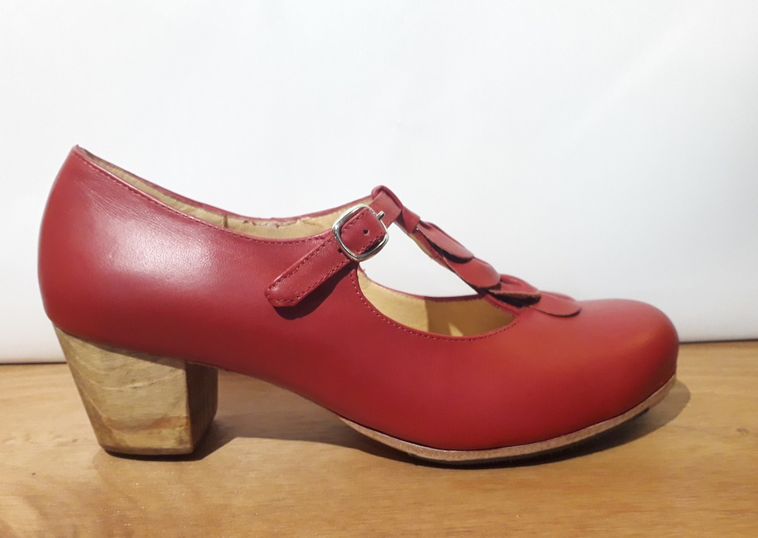 8) Zapatos de flamenco Cordones Calado serpiente roja