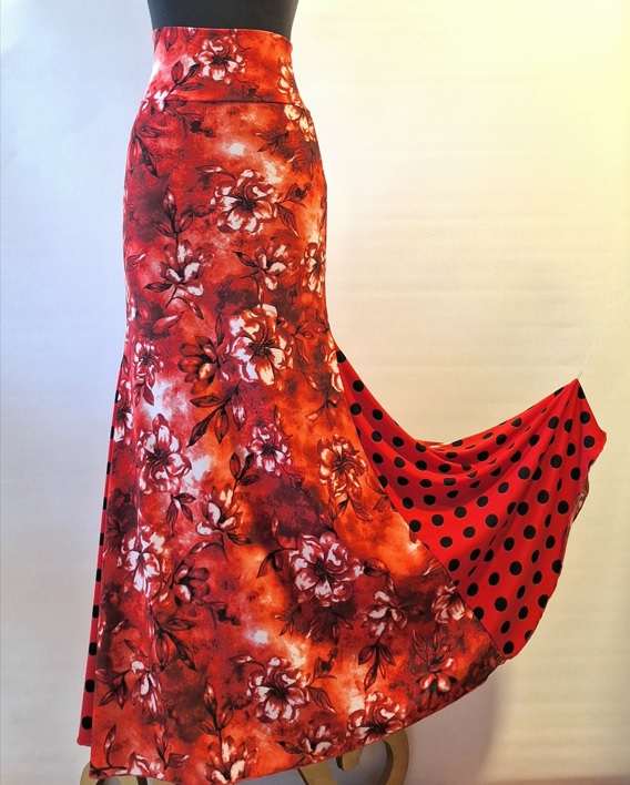 Falda Flamenco tres quillas roja flores f2