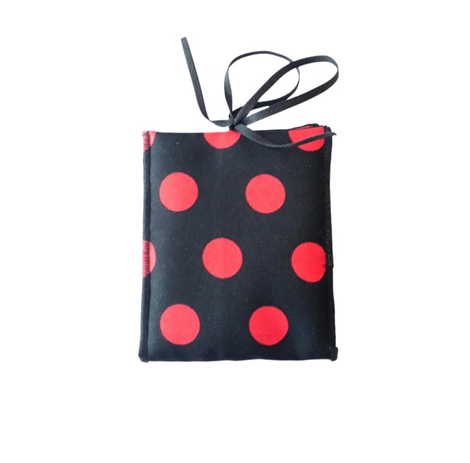 Porta castanuelas negro lunar rojo Chile cerrado v2