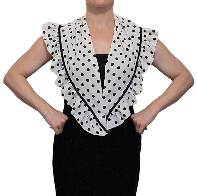 Punta con volantes blanco lunar negro f2