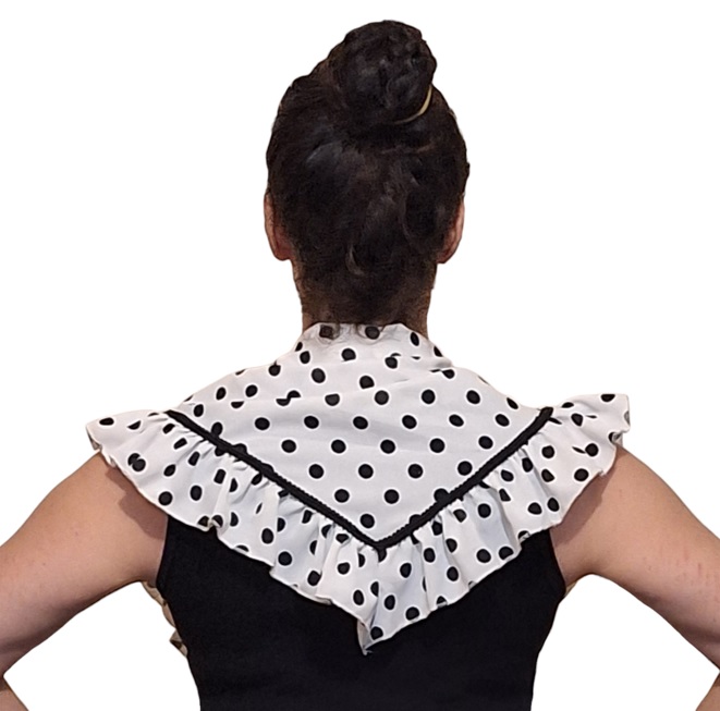 Punta con volantes blanco lunar negro f3