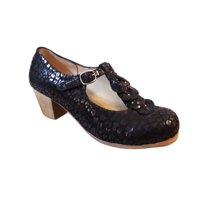 Zapatos flamenco volantes empeine negro frente V2